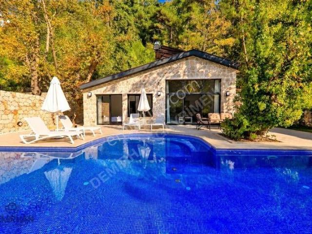 Sarıbelen, Kaş içerisinde kiralık Villa