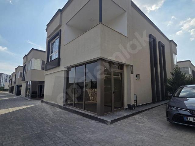 Şambayadı Mahallesi, Çukurova içerisinde satılık Villa