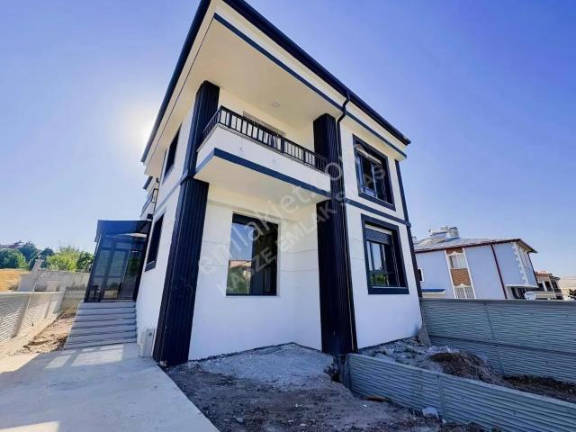 Karşıyaka - Esenyurt, Sivas Merkez içerisinde satılık Villa