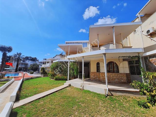 Kuşadasi, Aydin içerisinde kiralık Villa