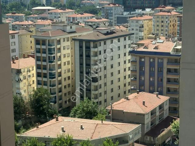 Kadiköy, İstanbul içerisinde kiralık mülk