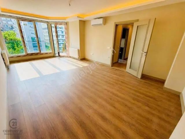 Kadiköy, İstanbul içerisinde kiralık mülk