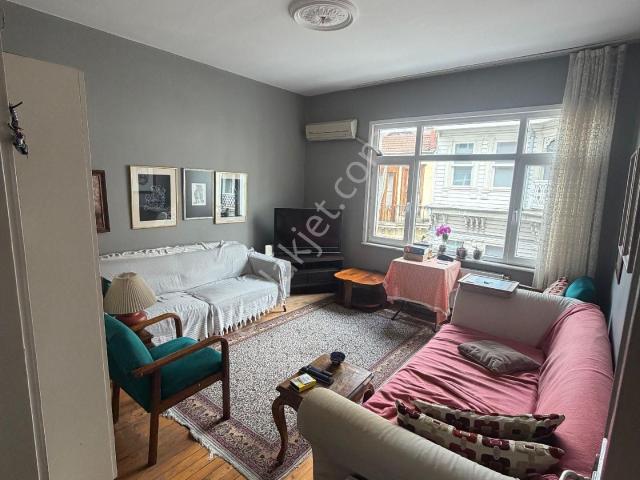 Kadiköy, İstanbul içerisinde kiralık mülk