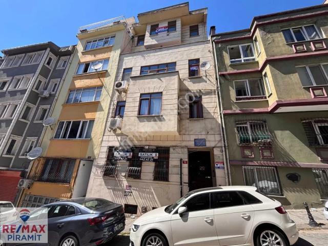 Kadiköy, İstanbul içerisinde kiralık mülk
