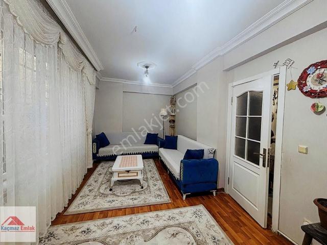 Kadiköy, İstanbul içerisinde kiralık mülk