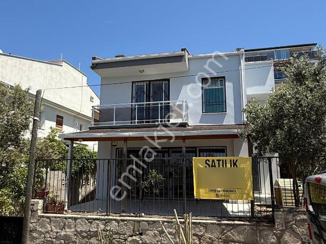 Kuşadasi, Aydin içerisinde kiralık Villa