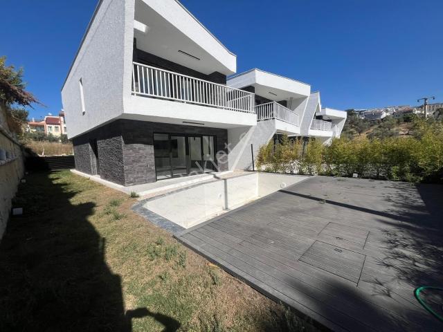 Kuşadasi, Aydin içerisinde satılık Villa
