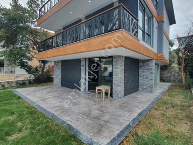 Kuşadasi, Aydin içerisinde kiralık Villa