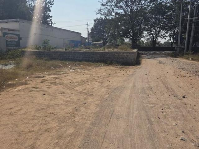 Land for sale in Hariana