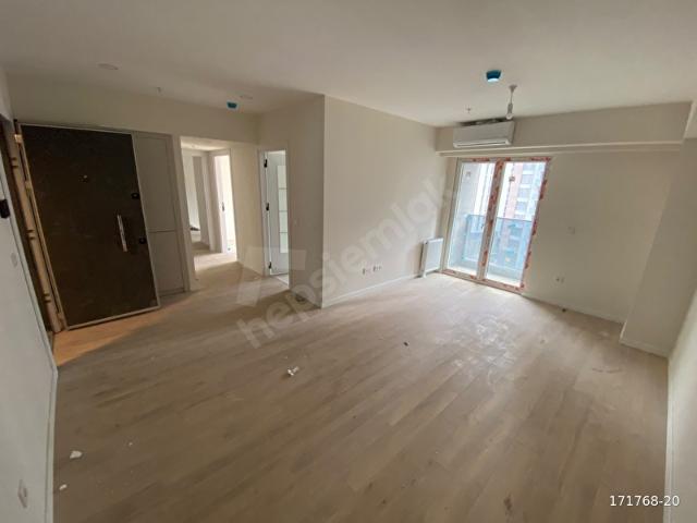 Merdivenköy Mahallesi, Kadıköy içerisinde satılık mülk