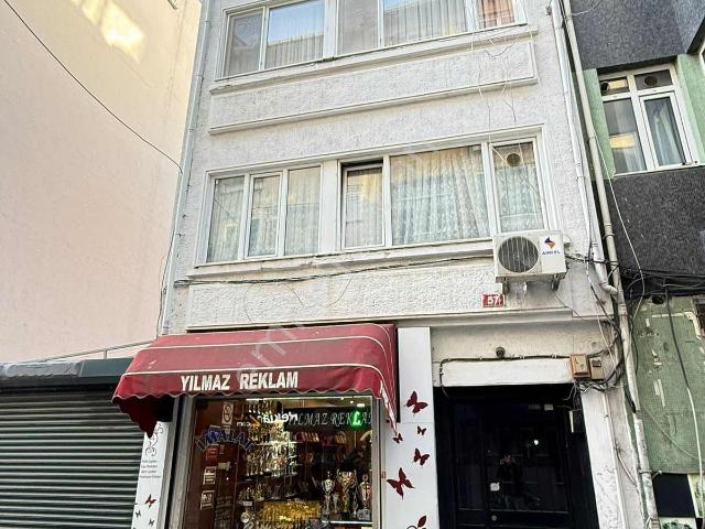 Kadiköy, İstanbul içerisinde kiralık mülk