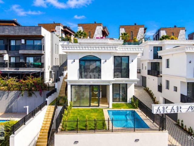 Kadınlar Denizi, Kuşadası içerisinde satılık Villa