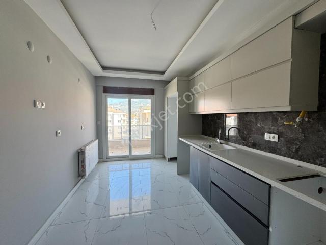 Tire, İzmir içerisinde kiralık mülk
