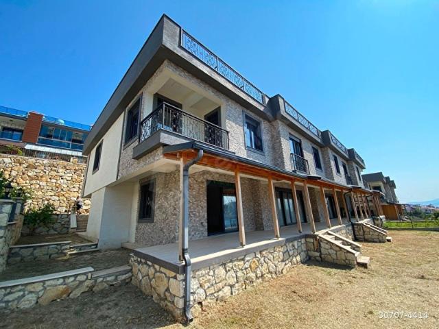 Foça, İzmir içerisinde satılık Villa