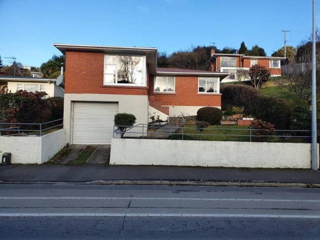 House for rent in Otakou