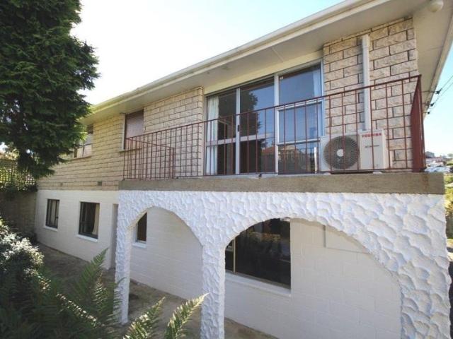 House for rent in Otakou