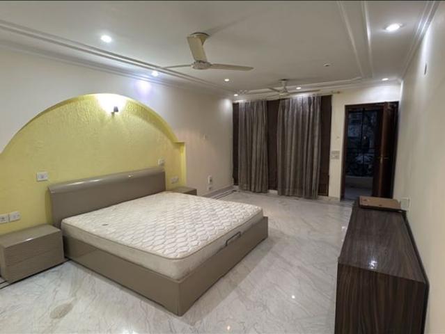 Property for rent in Deri