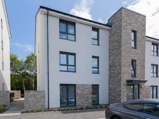 House for sale in Livingston Village, Dedridge