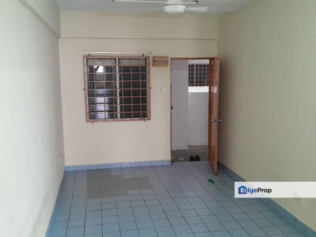 Flat for sale in Kajang, Langat