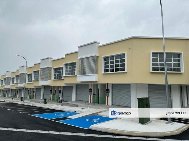 Shop for rent in Kajang, Langat