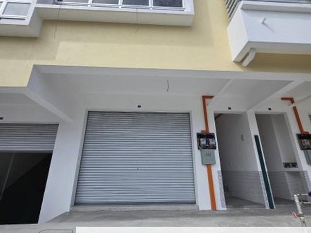 Shop for rent in Kajang, Langat