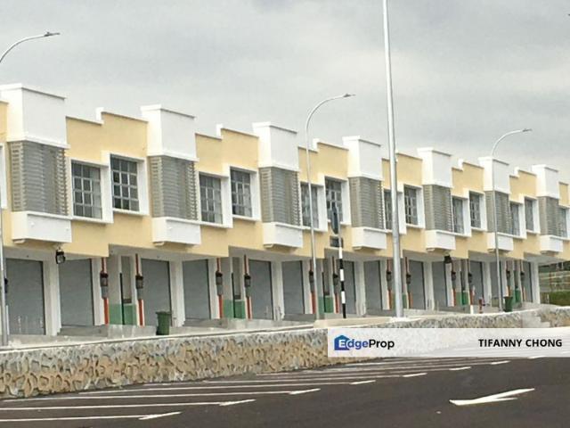 Shop for rent in Kajang, Langat