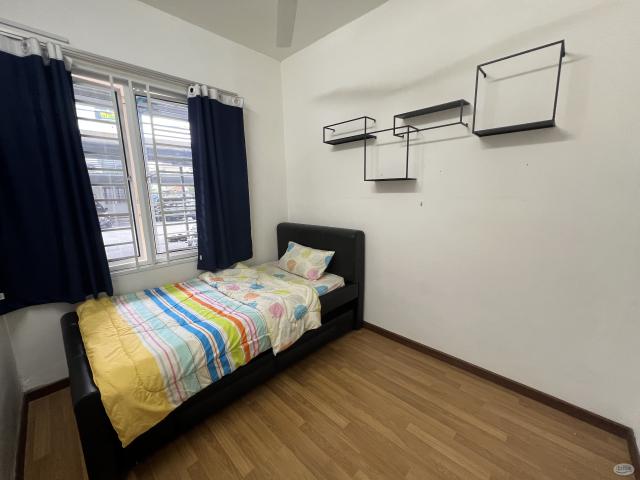 Room for rent in Kajang Plaza, Majlis Perbandaran Kajang