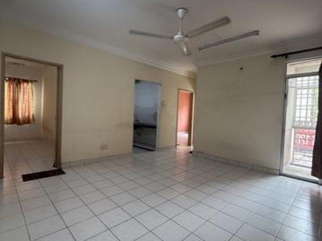 Apartment for sale in Kajang, Langat