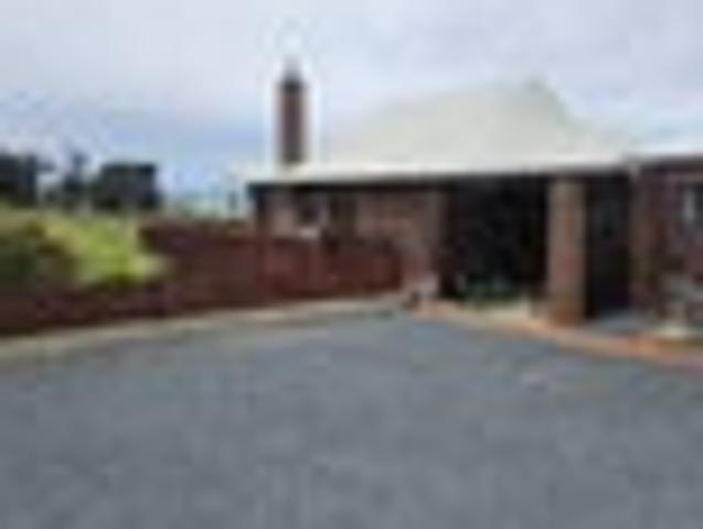 House for sale in Otakou