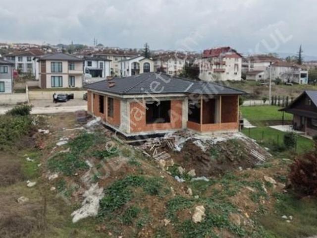 Nalbantoğlu Mahallesi, Düzce Merkez içerisinde satılık Villa