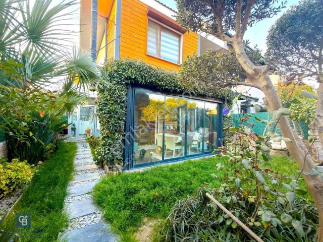Urla, İzmir içerisinde satılık Villa