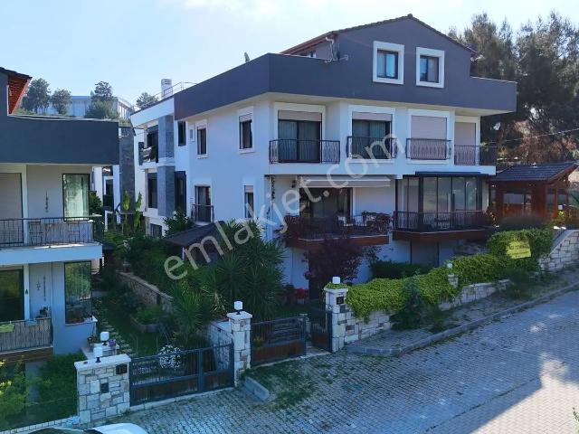 Urla, İzmir içerisinde satılık Villa