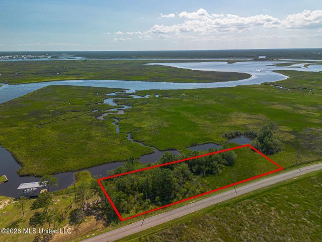 Land for sale in Diamondhead, Mississippi
