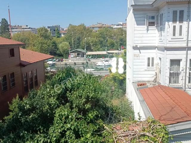 Kadiköy, İstanbul içerisinde kiralık mülk