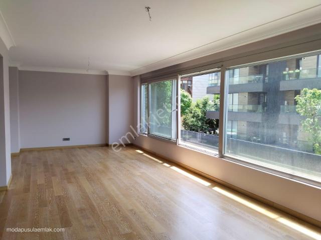 Kadiköy, İstanbul içerisinde kiralık mülk