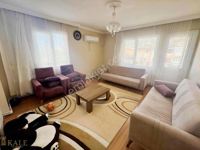 Tire, İzmir içerisinde satılık mülk