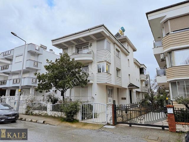 Tire, İzmir içerisinde satılık mülk