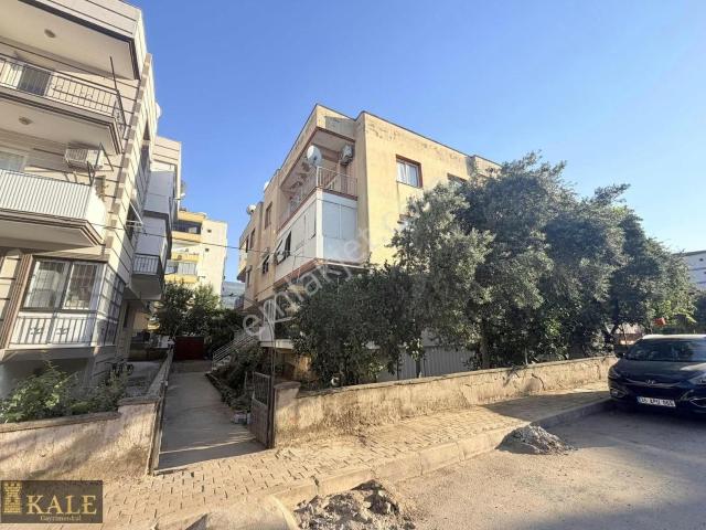 Tire, İzmir içerisinde satılık mülk