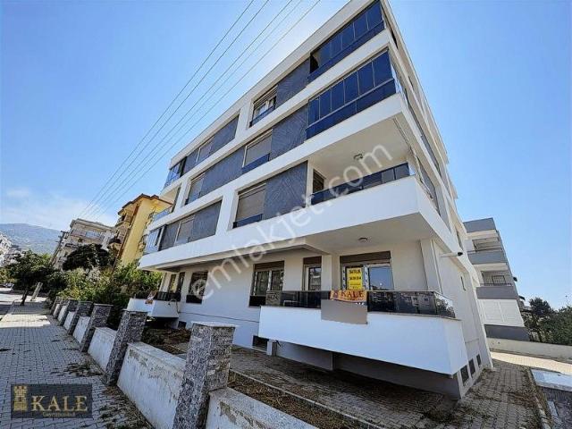 Tire, İzmir içerisinde satılık mülk