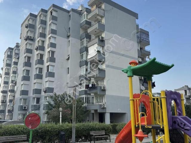 Tire, İzmir içerisinde kiralık mülk