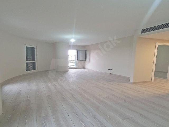 Bahçeşehir 2. Kısım Mahallesi, Başakşehir içerisinde satılık mülk