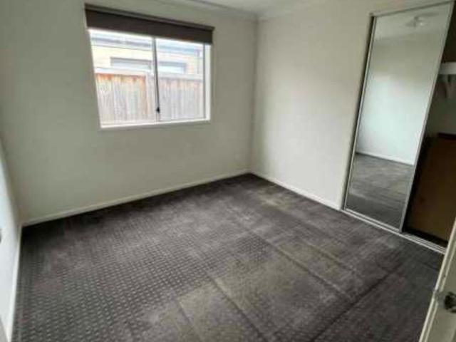 Room for rent in Camerons Creek, Victoria