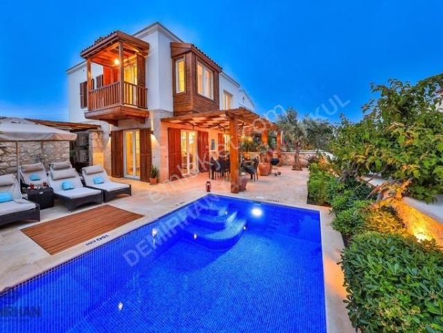 İncebel, Kaş içerisinde satılık Villa
