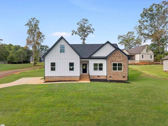 House for sale in Lyman, South Carolina
