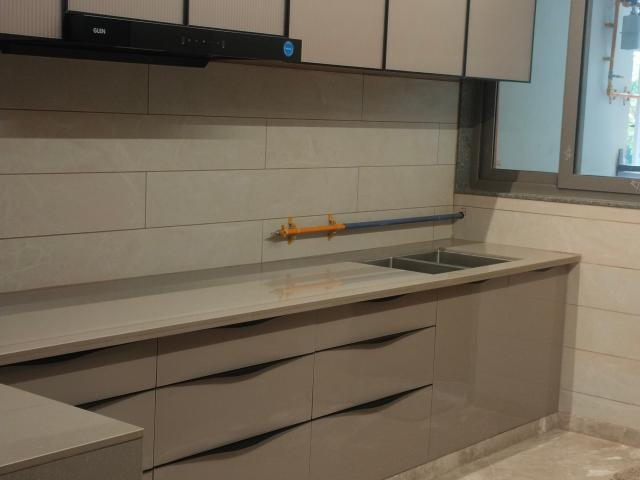 Flat for sale in Ahmadabad, Gujarat