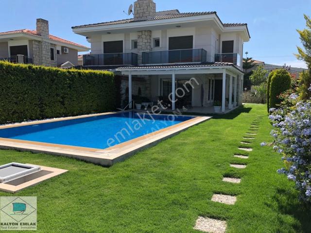 Alaçatı Mahallesi, Çeşme içerisinde kiralık Villa