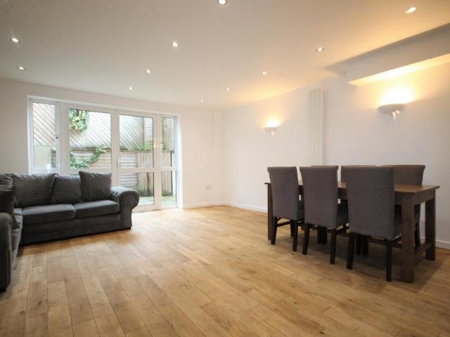 House for rent in Kentish Town, Greater London