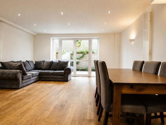 House for rent in Kentish Town, Greater London