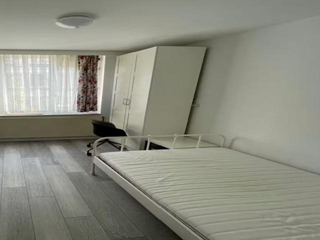 Kamer te huur in Oost, Amsterdam