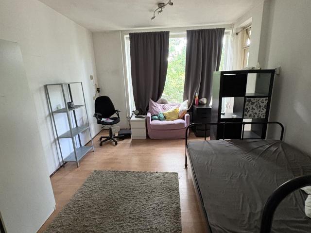 Kamer te huur in West, Tilburg